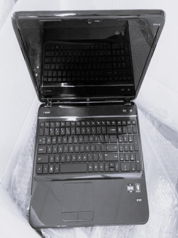 BATCH HP & DELL B-grade laptops - Image 1