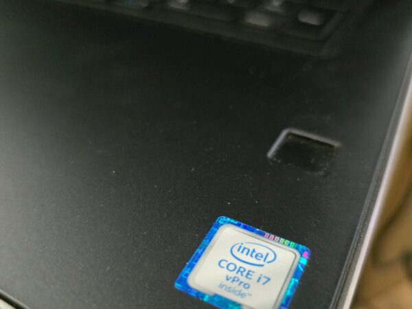 HP Dell.. i7-6 Laptops | SSD | 4GB/ 8GB