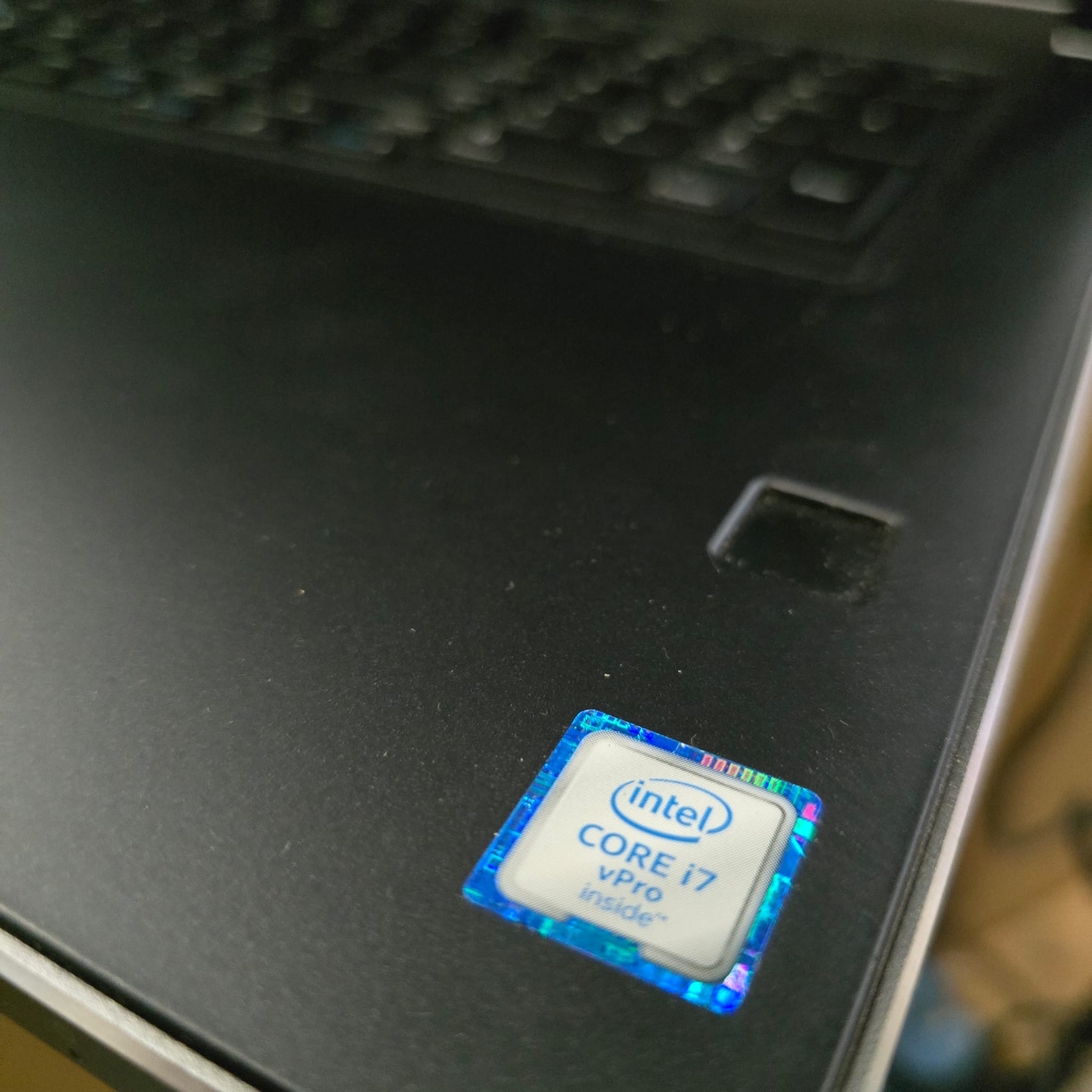 HP Dell.. i7-6 Laptops | SSD | 4GB/ 8GB - Image 1