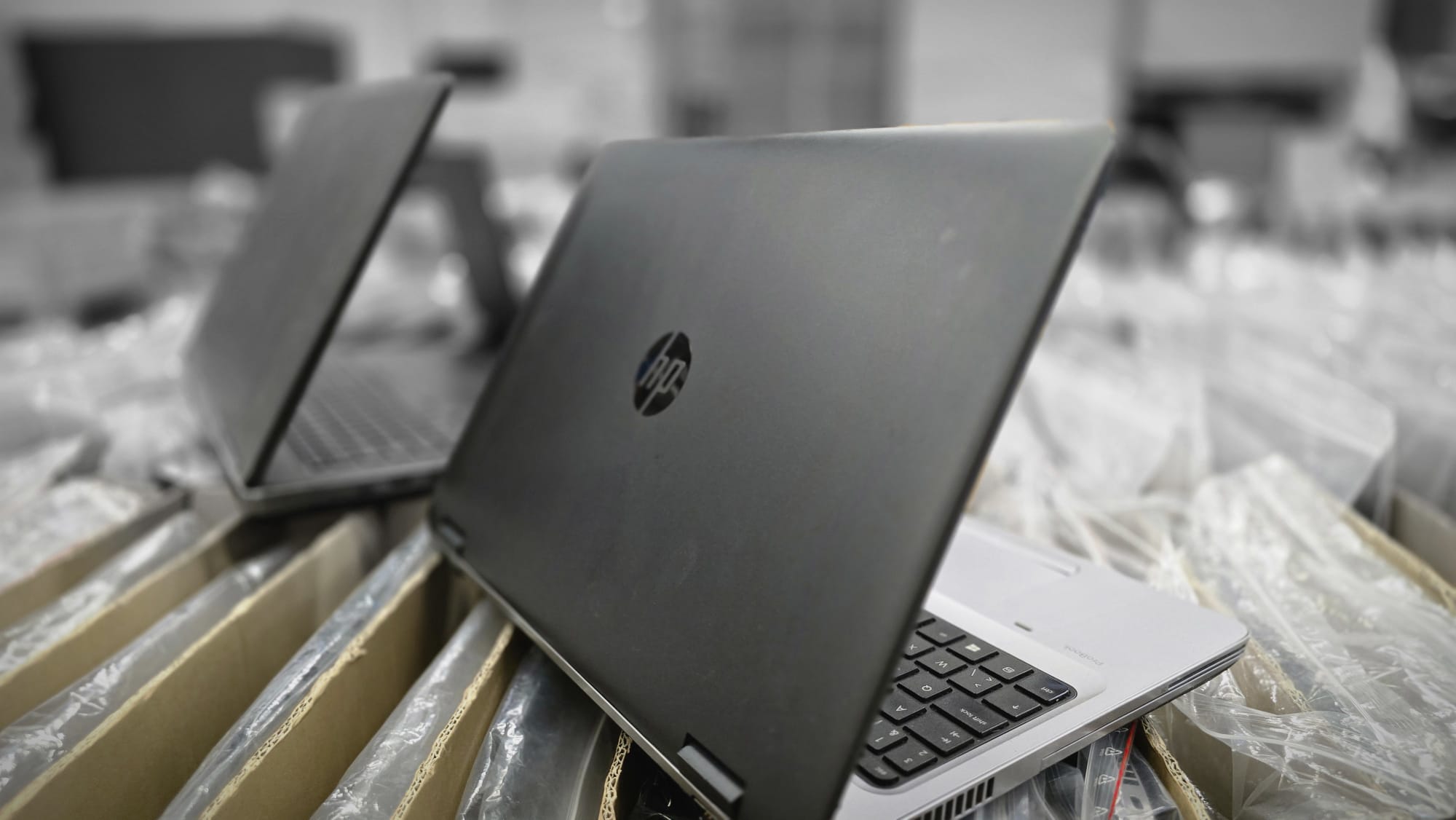HP Dell.. i7-6 Laptops | SSD | 4GB/ 8GB - Image 3