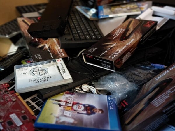 Mix Pallet Electronica Gaming Products and More