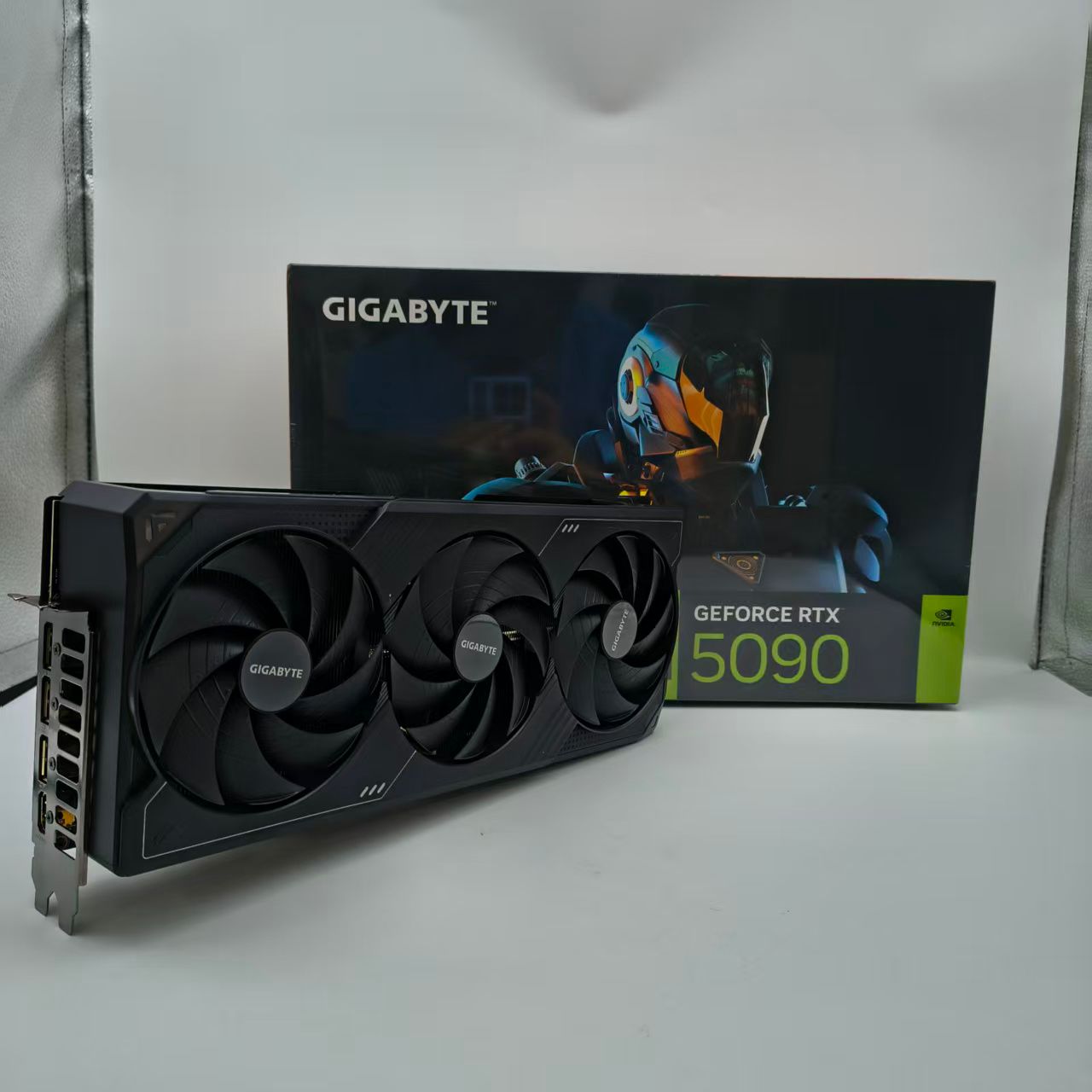 RTX 5090 | GIGABYTE | Gaming GPU | Repair Lot - Image 1